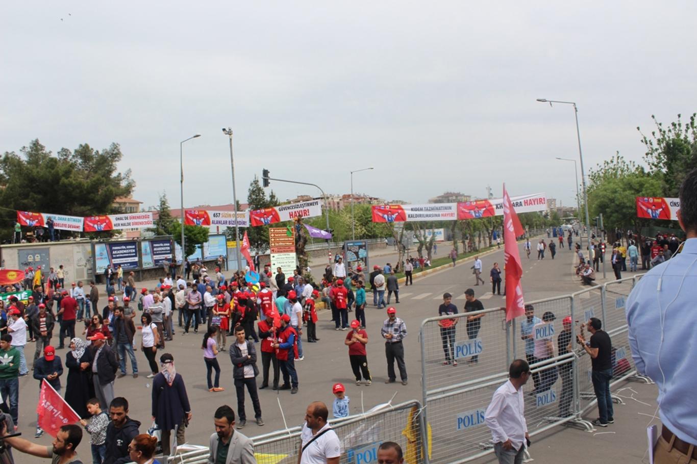 Diyarbakır’da 1 Mayıs mitingi ilgi görmedi